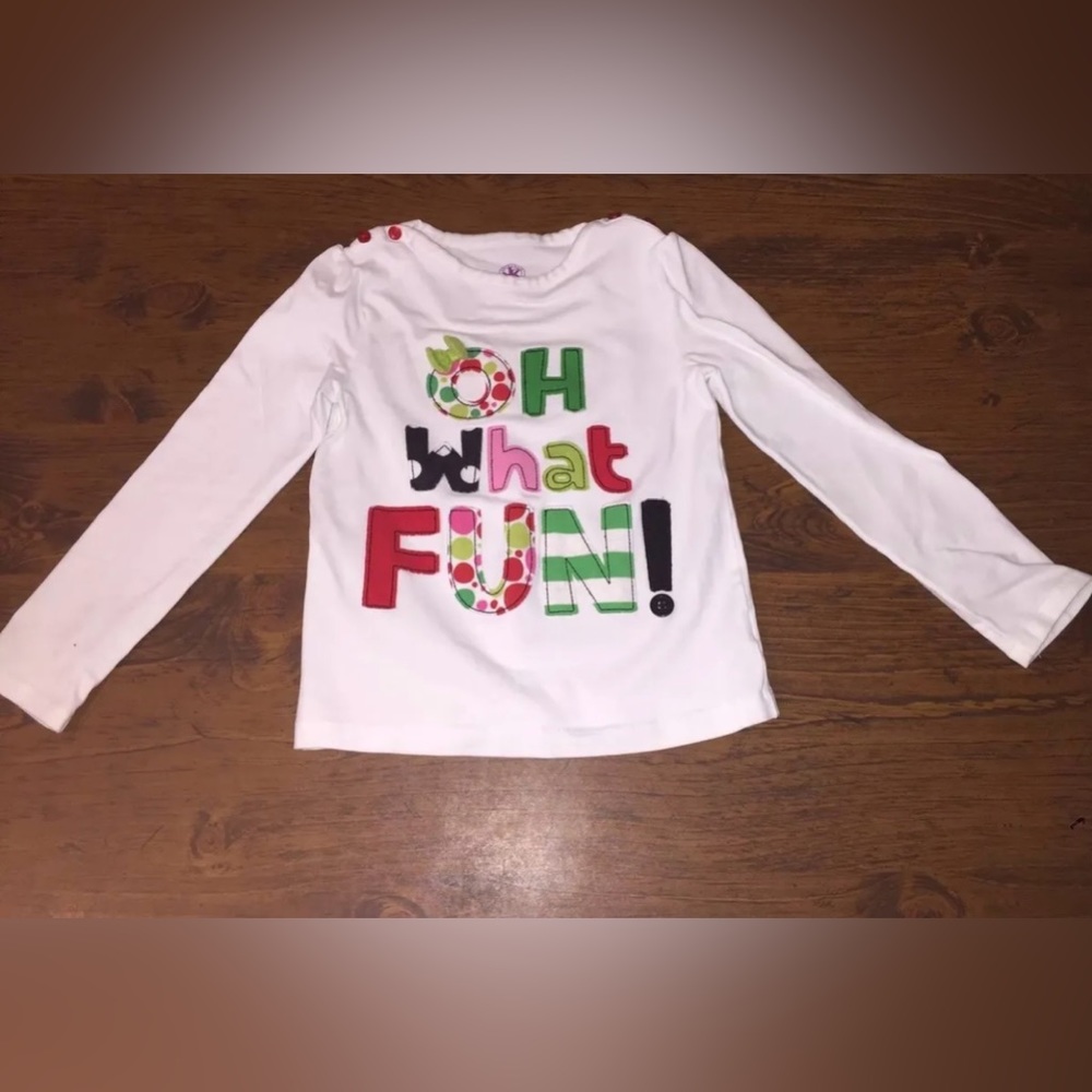 Girls J Khaki Size 5 Long Sleeve “Oh What Fun” White Shirt GUC